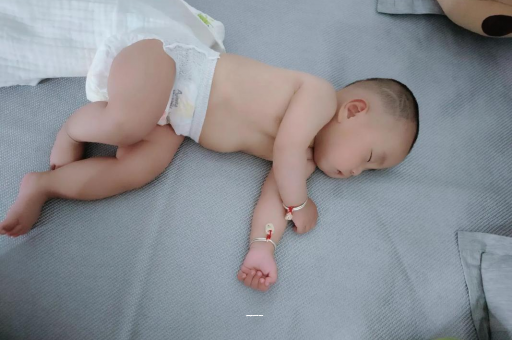 忻州宝宝偏头怎么纠正